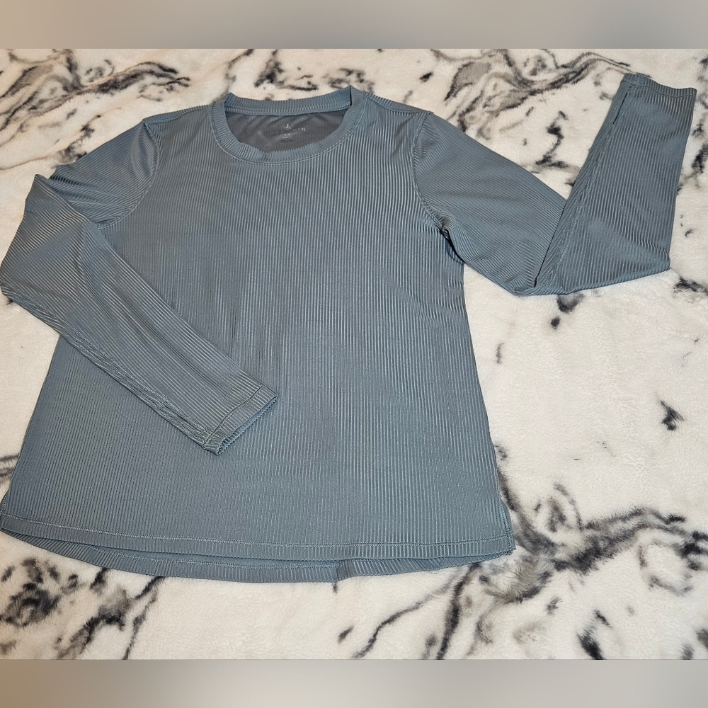 Danskin Teal Long Sleeve Athletic Tee